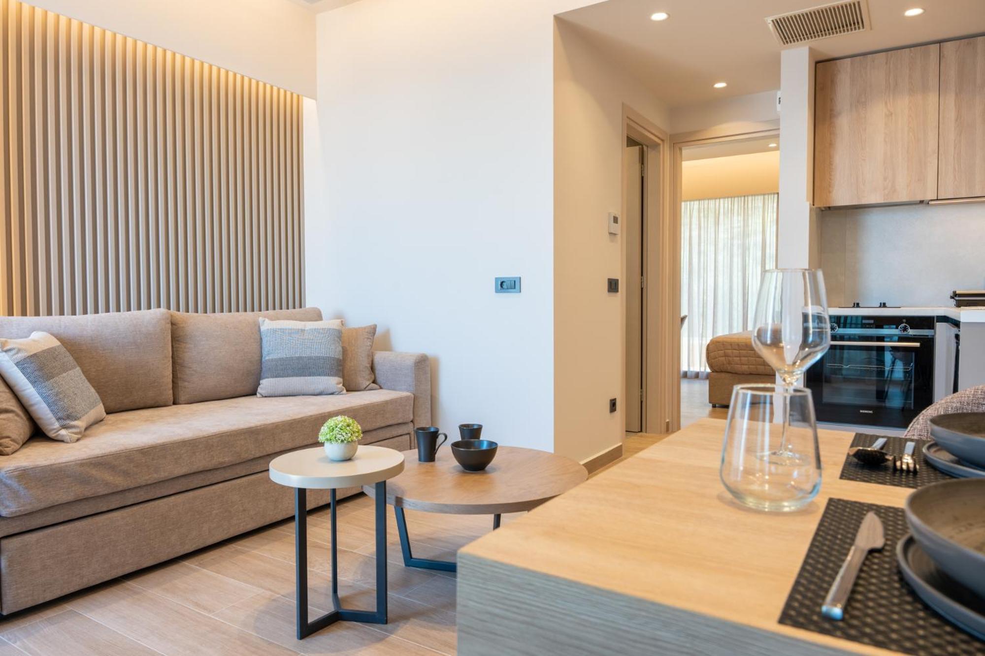 Esthisea Suites Kalamata Dış mekan fotoğraf