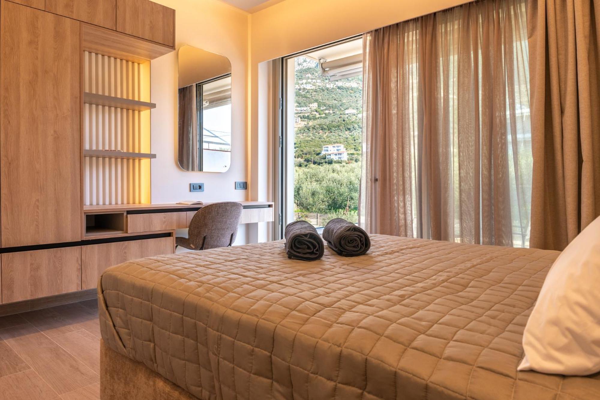 Esthisea Suites Kalamata Dış mekan fotoğraf